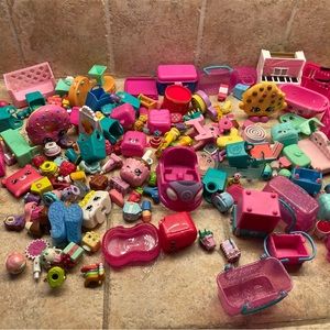 Shopkins lot 200 pieces